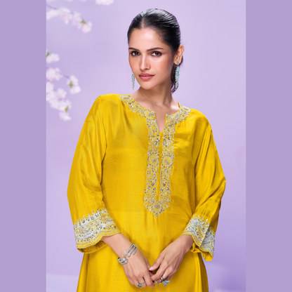 Aafreen Kurta with White Pant