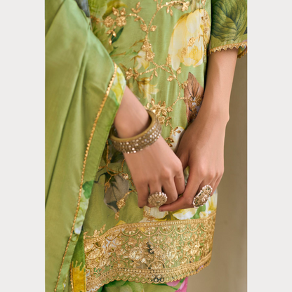 Hariyali Noor Suit Set