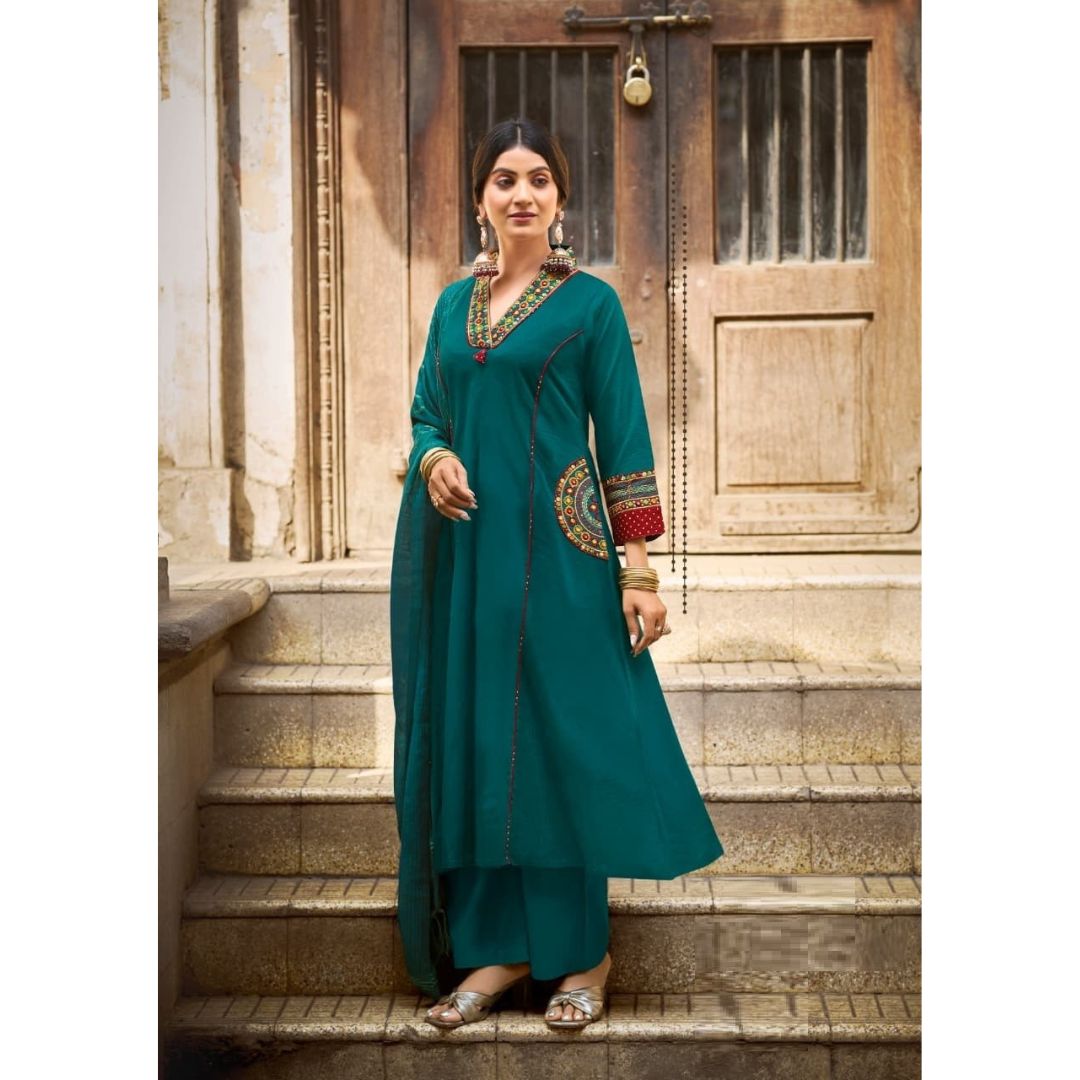 Classic Kurti Pant Dupatta Set