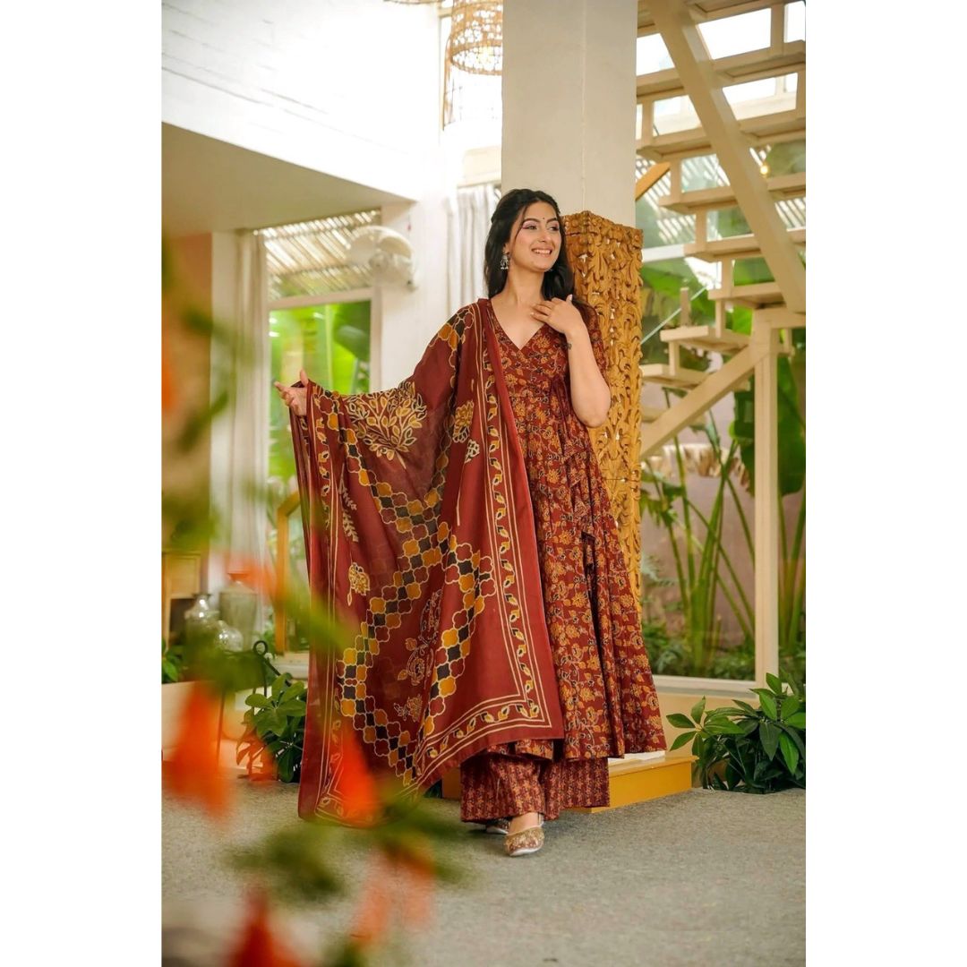 Zehra Luxe Muslin Digital Print Suit Set