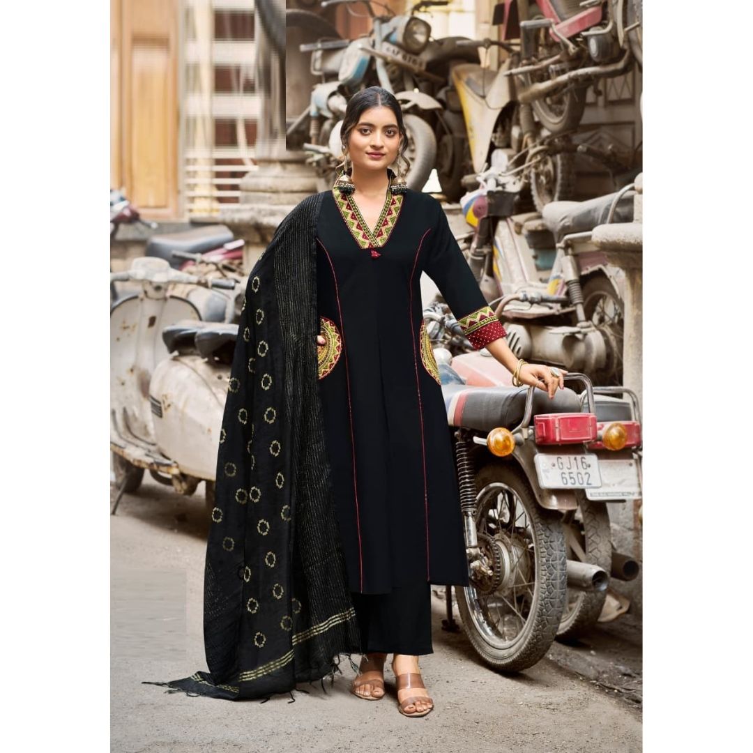 Classic Kurti Pant Dupatta Set