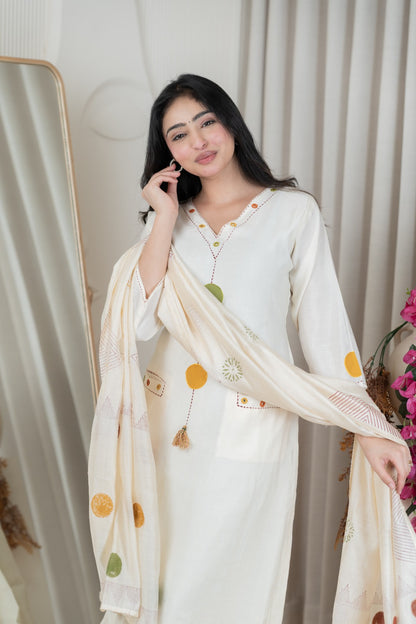 Zariya Luxe Roman A-Line Set with Pockets
