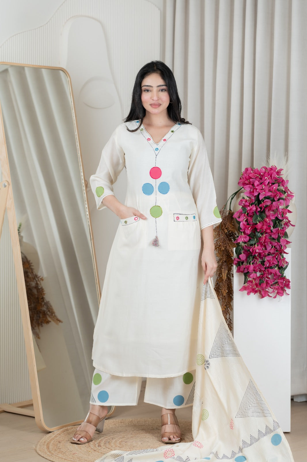 Zariya Luxe Roman A-Line Set with Pockets