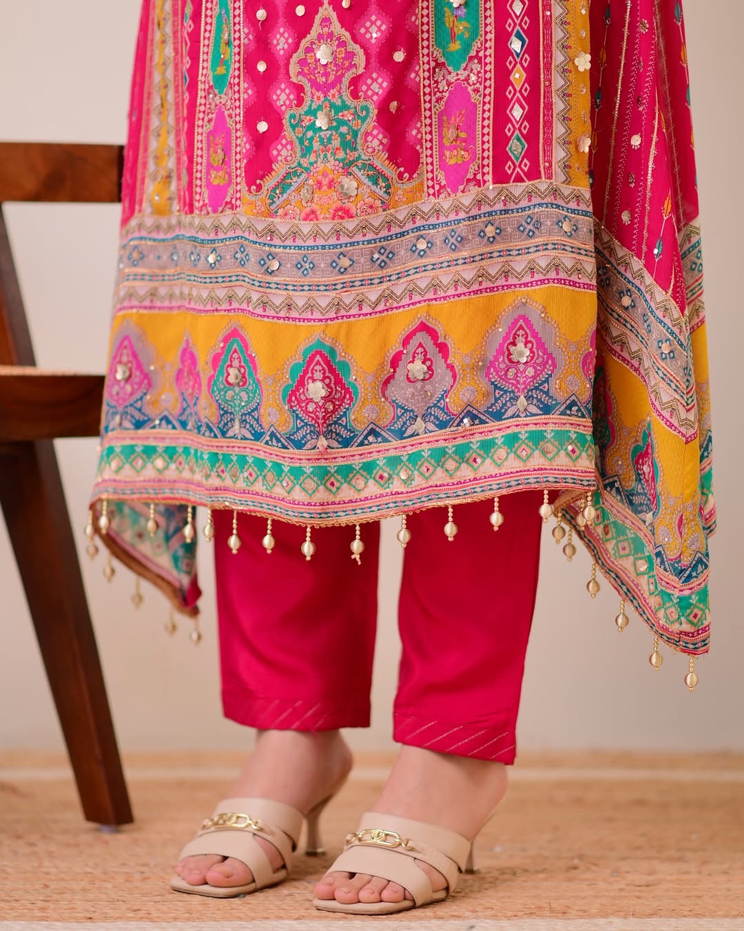 Elegant Fuchsia Ethnic Suit Set with Digital Print & Mirror Handwork – Maslin Cotton